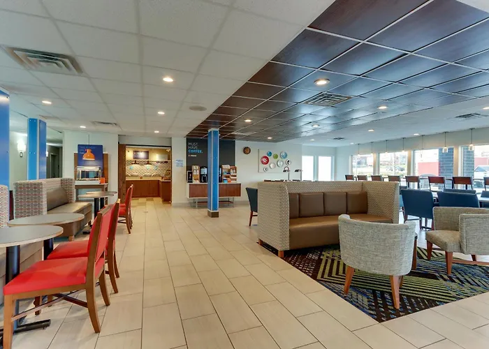 Holiday Inn Express - Cincinnati North - Monroe By Ihg