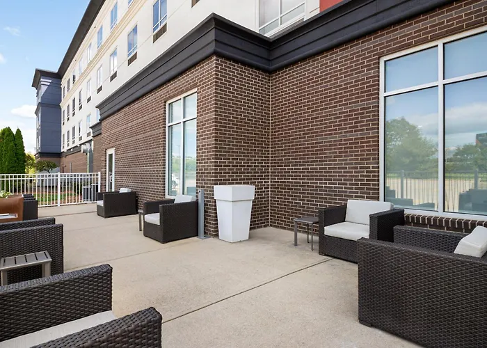 Holiday Inn Express Richmond By Ihg